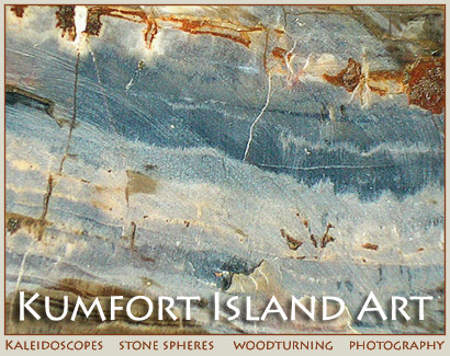 Kumfort Island Art